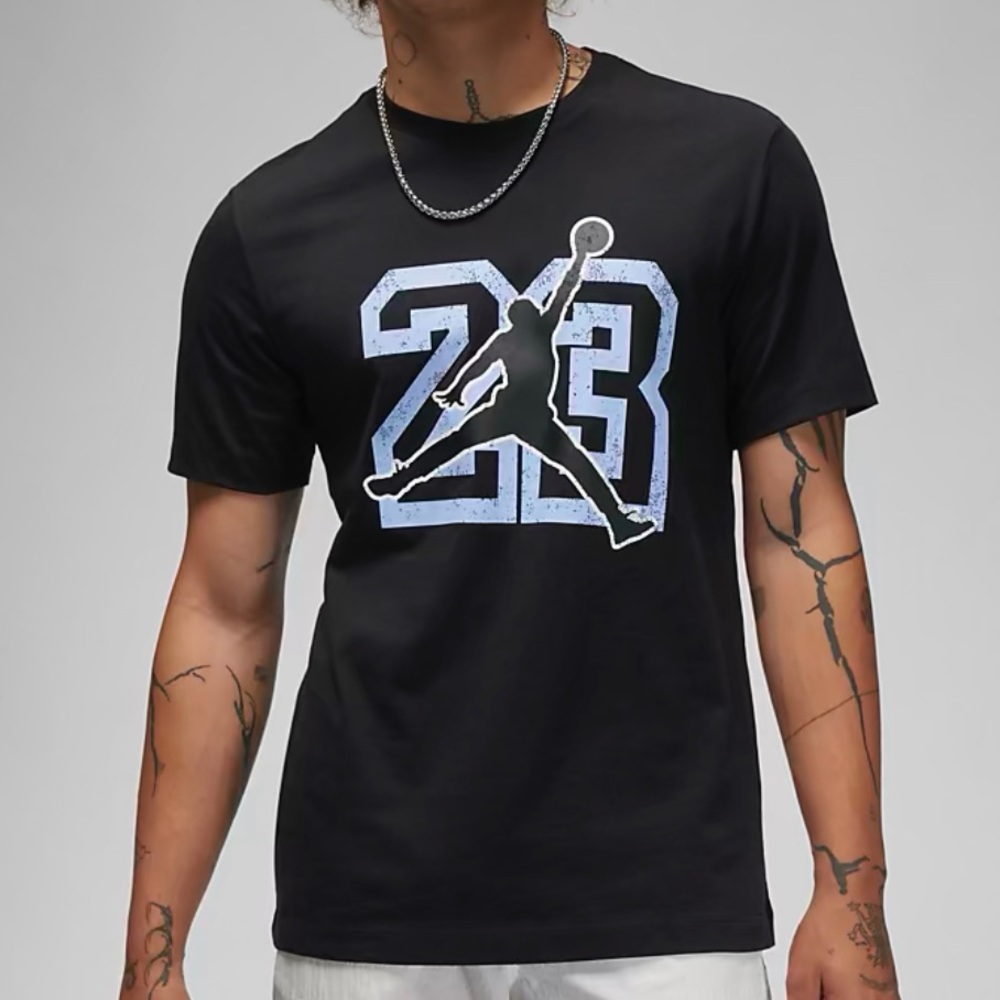 Jordan Flight Essentials Men's T-Shirt Size M